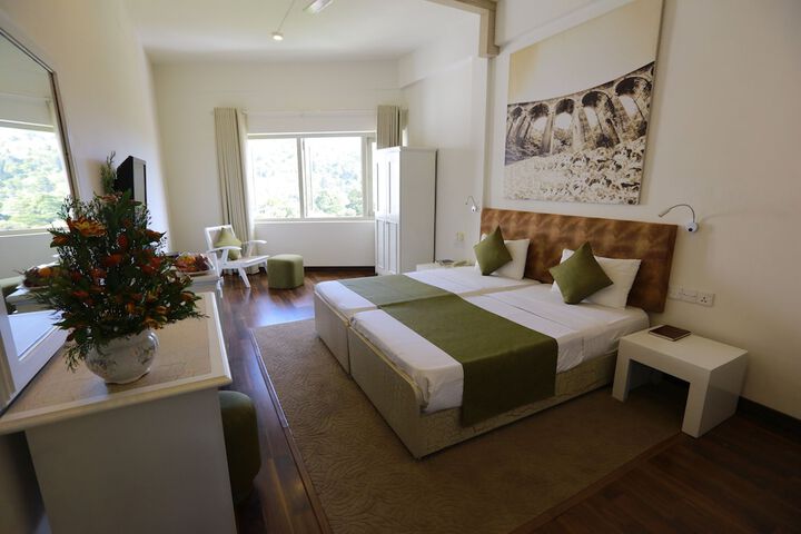 Room 14 of 48