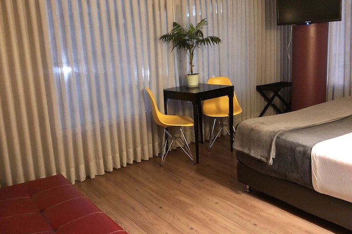 Room 25 of 40