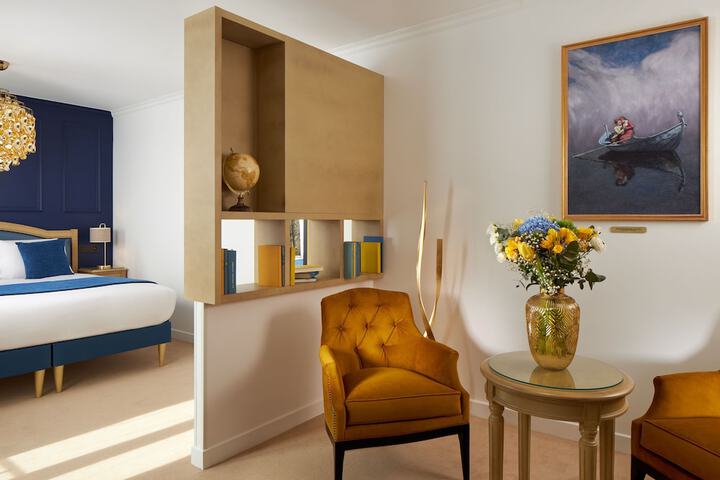 Room 17 of 70