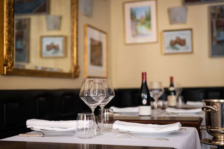 Dining 75 of 110