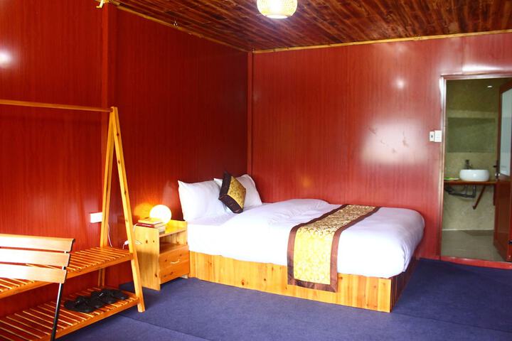 Room 6 of 40