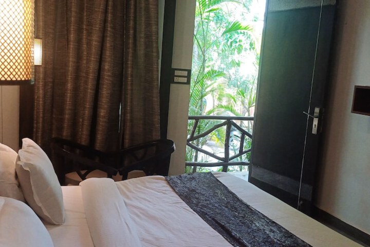 Room 15 of 34