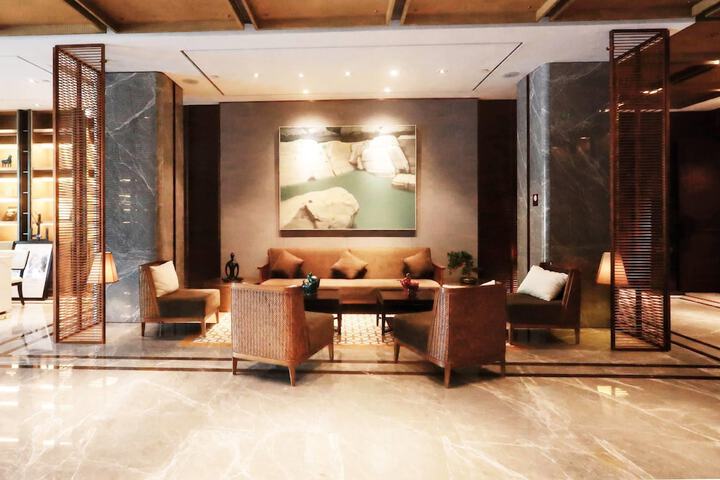Hotel Interior 7 of 162