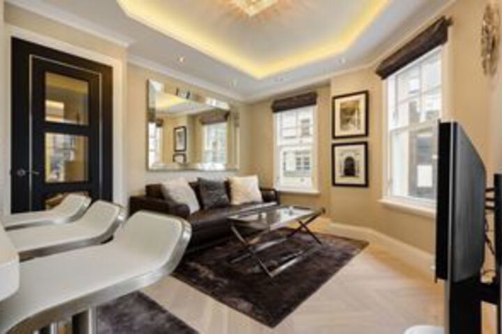Room 16 of 18
