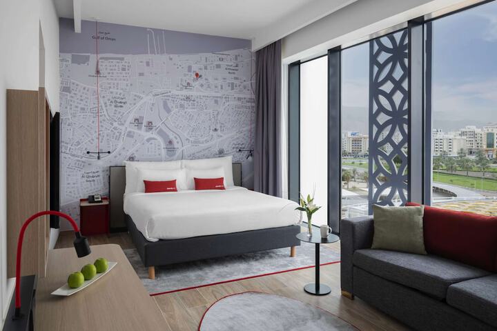 Room 27 of 67