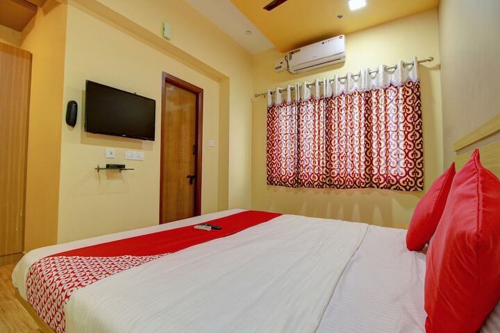 Room 13 of 26