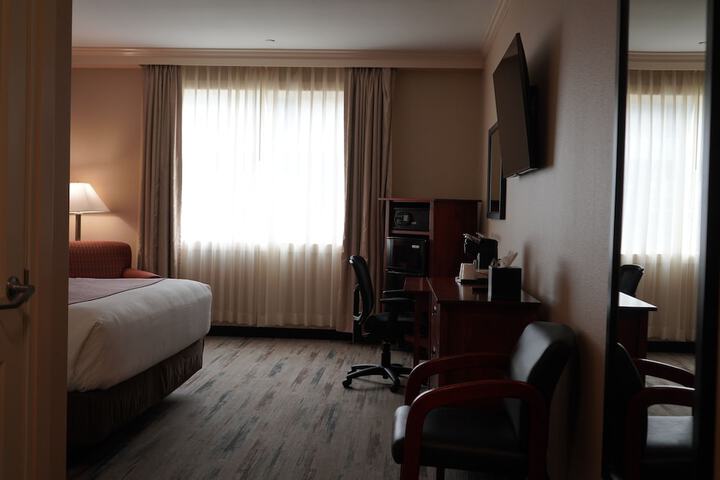 Room 16 of 52