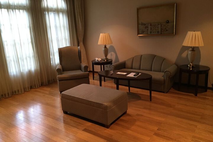 Room 5 of 69