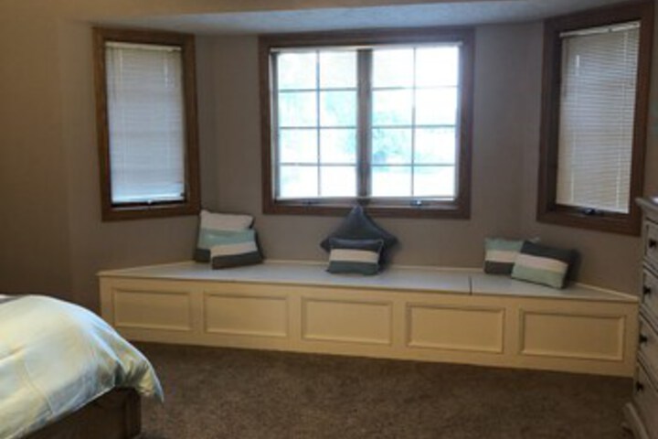 Room 25 of 38