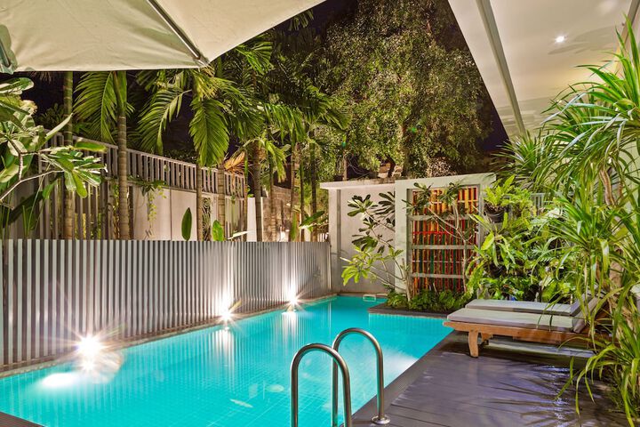Pool 54 of 74