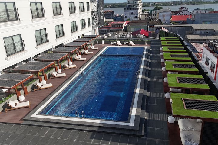 Pool 39 of 54