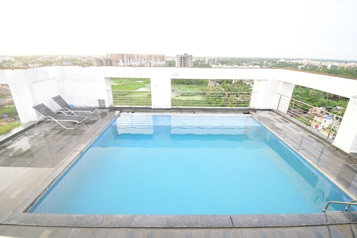 Pool 26 of 38