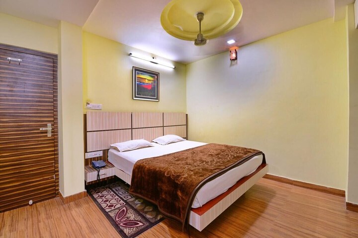 Room 15 of 20