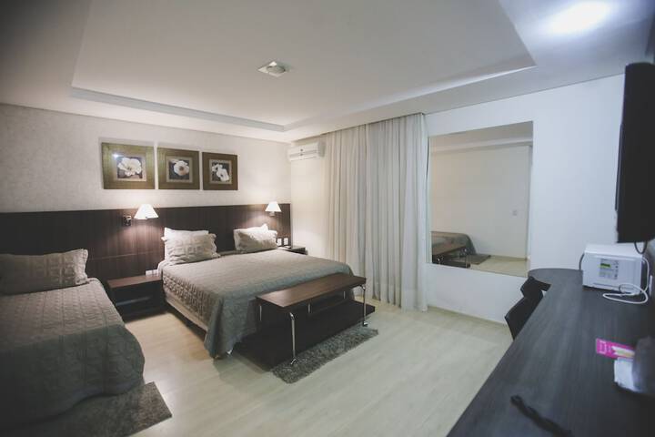 Room 25 of 87