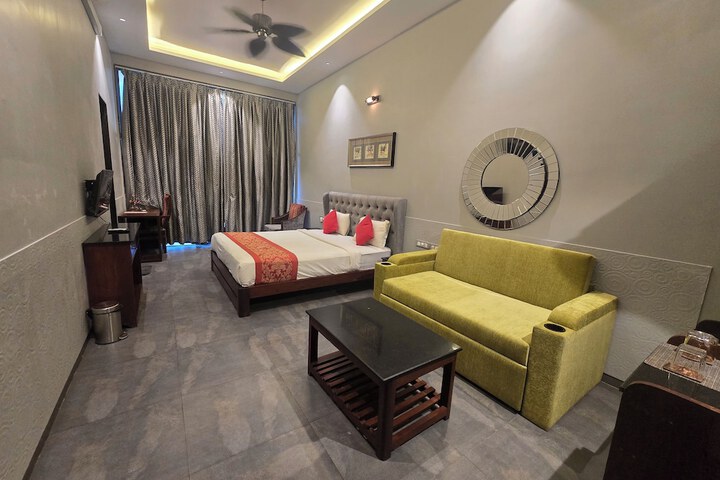 Room 56 of 107