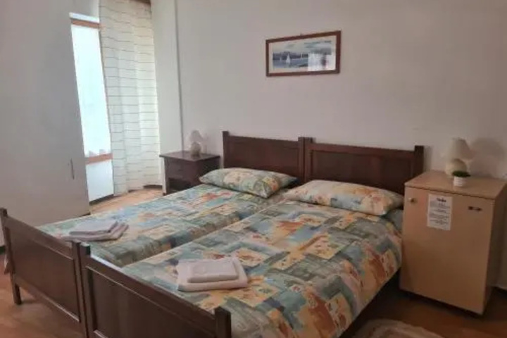 Room 3 of 15