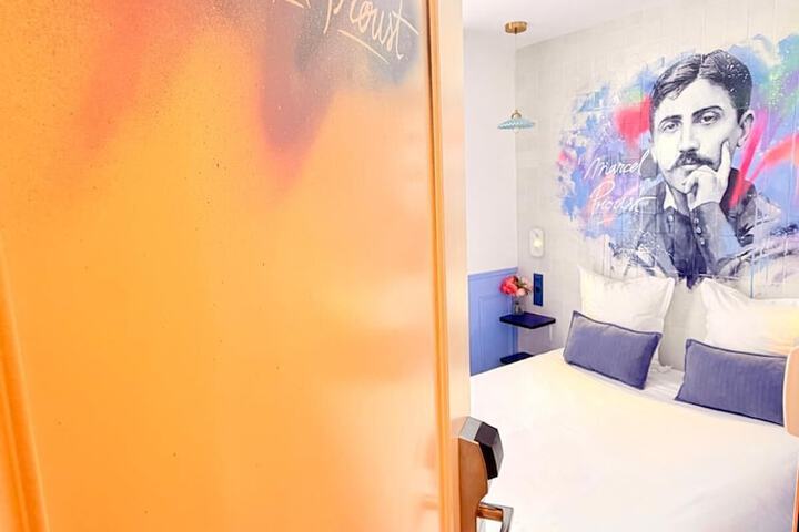 Room 34 of 58