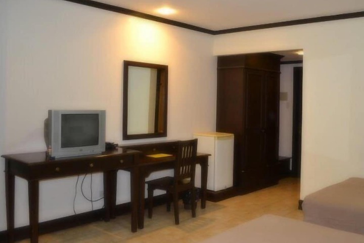 Room 7 of 50