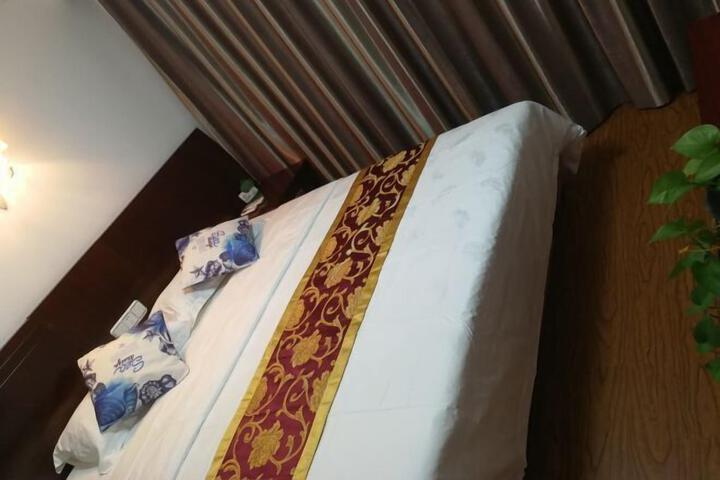 Room 36 of 36