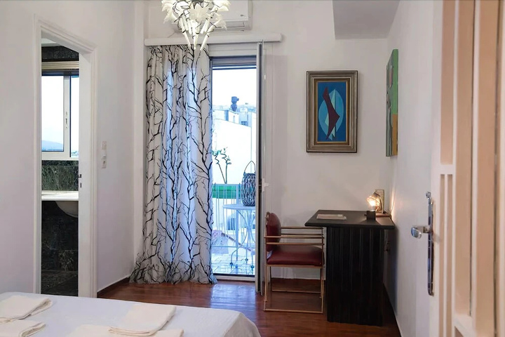 Room 2 of 19