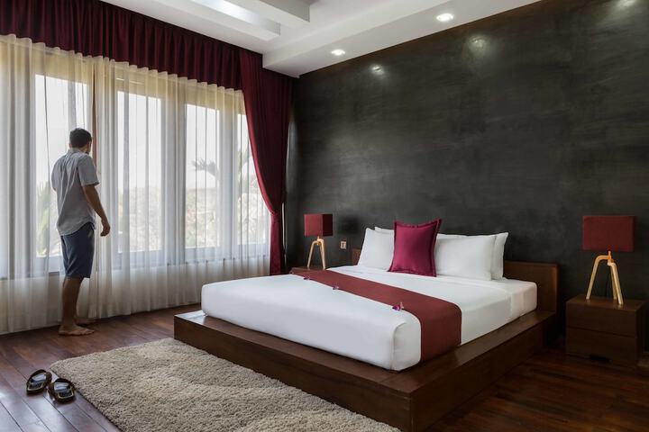 Room 7 of 95