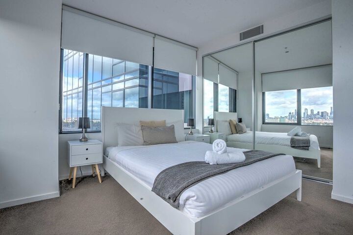 Room 7 of 23