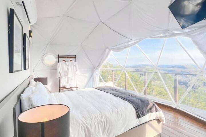 Room 4 of 34