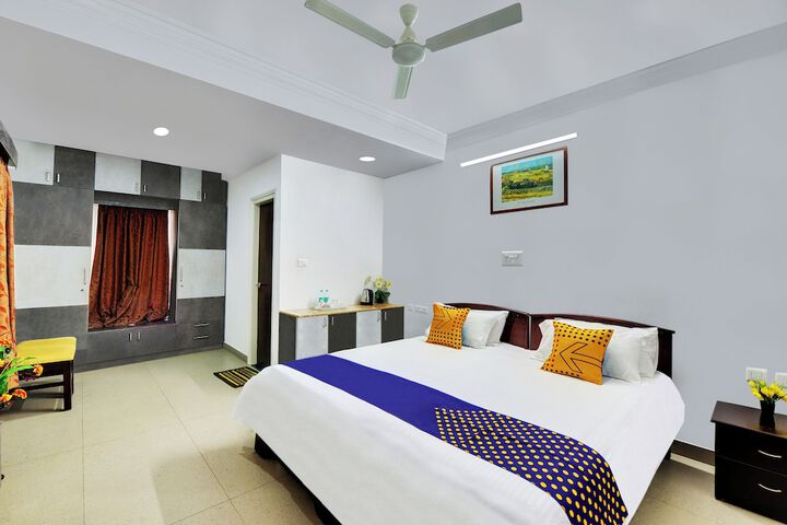 Room 6 of 21