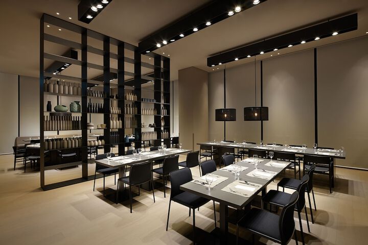 Dining 52 of 73