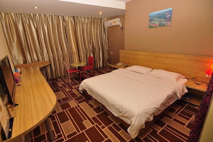 Room 19 of 90