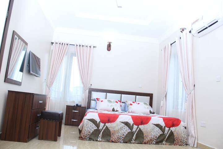 Room 7 of 35