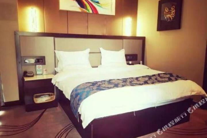Yixing Hotel