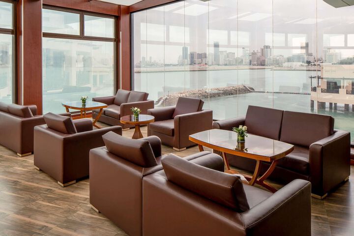 Lounge 125 of 142