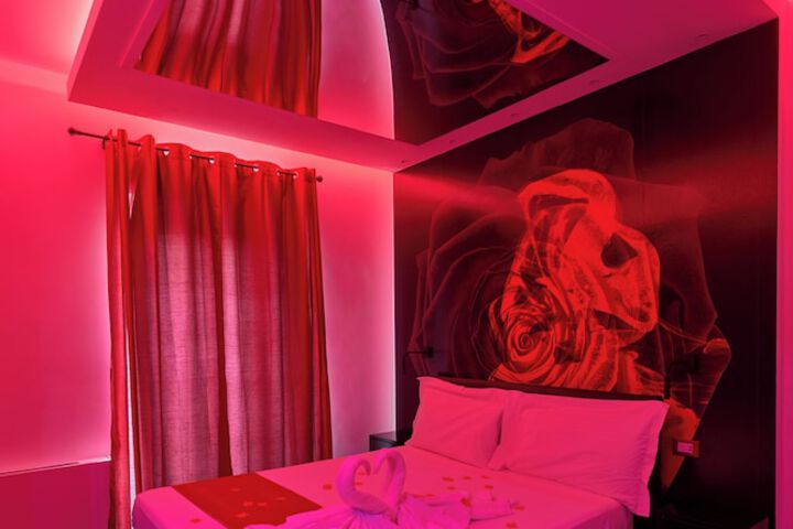 Room 5 of 29