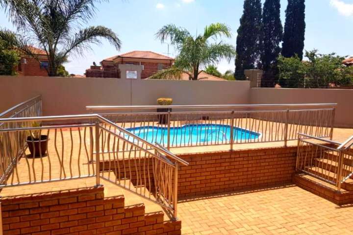 Pools & Facilities