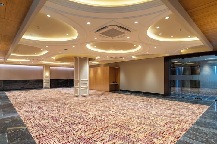 Ballroom/Hall 53 of 58