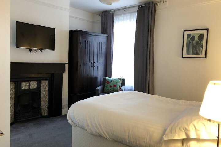 Room 14 of 30