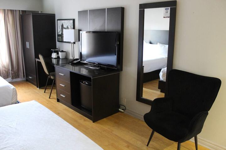 Room 41 of 80