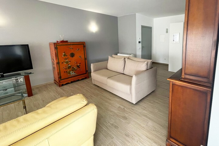 Room 40 of 79