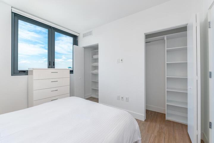 Room 19 of 86