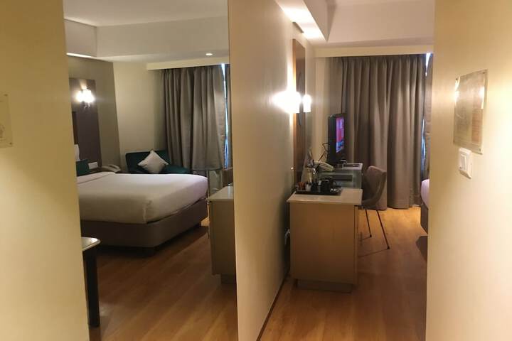 Room 18 of 71