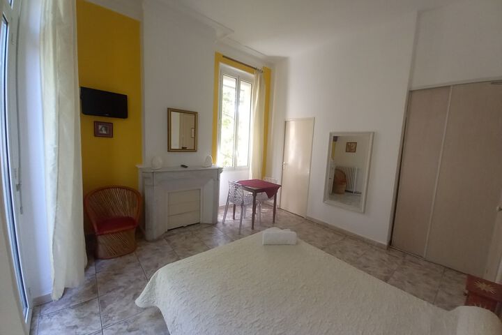 Room 15 of 43