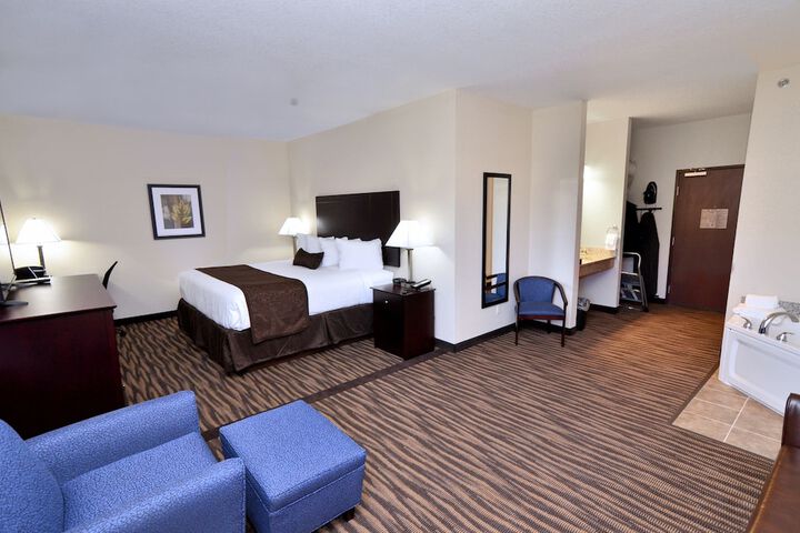 1 King Bed Suite (44 of 44)