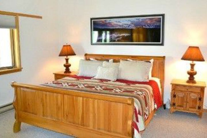 Room 3 of 41