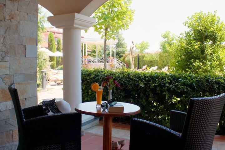 Terrace/Patio 28 of 58