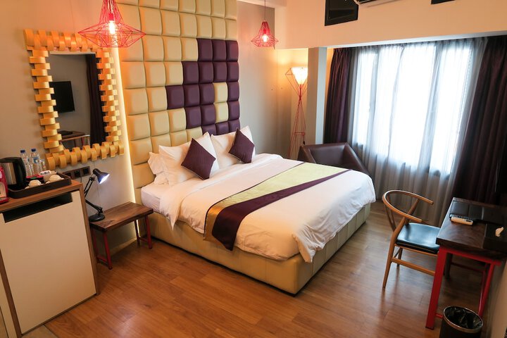 Room 8 of 36