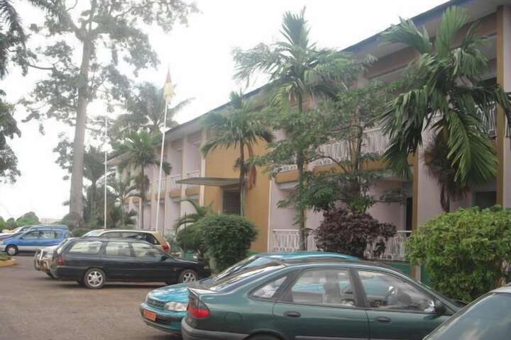 Central Hotel
