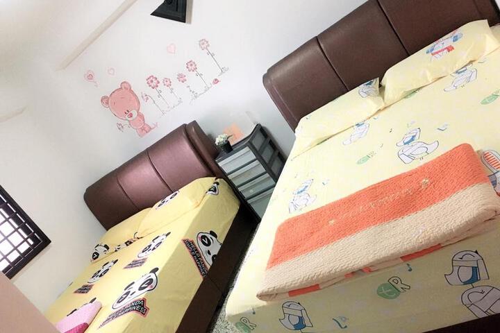 Room 5 of 5