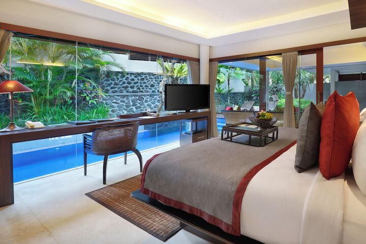 Room 4 of 49