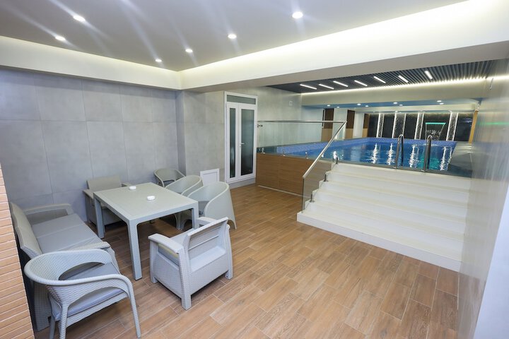 Pool 36 of 55
